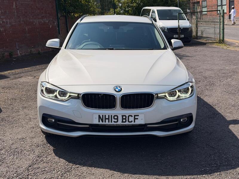 2019 BMW 3 Series — photo 1 of 5